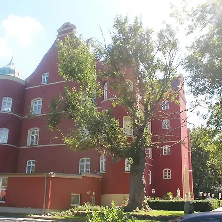 Schloss Spyker 3*