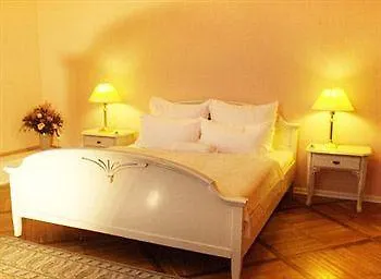 Schloss Spyker Hotel 3*