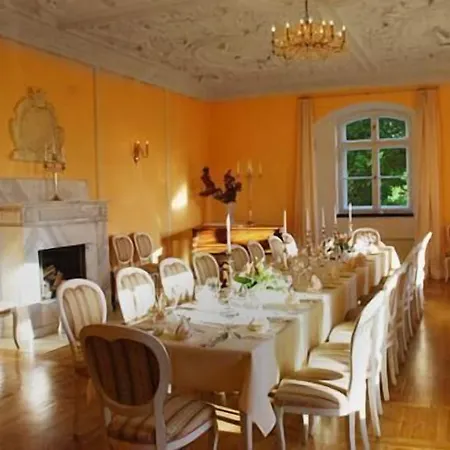 Schloss Spyker Отель Глове