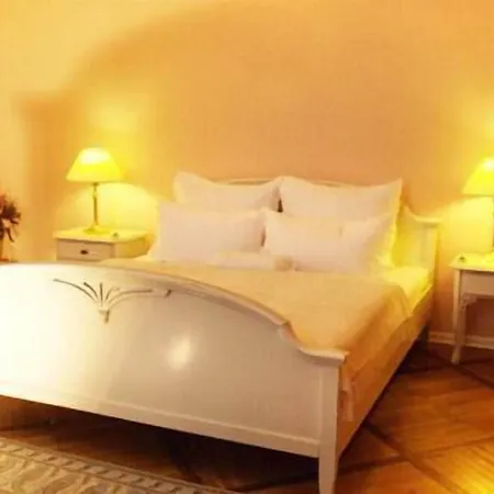 Schloss Spyker Hotel 3*