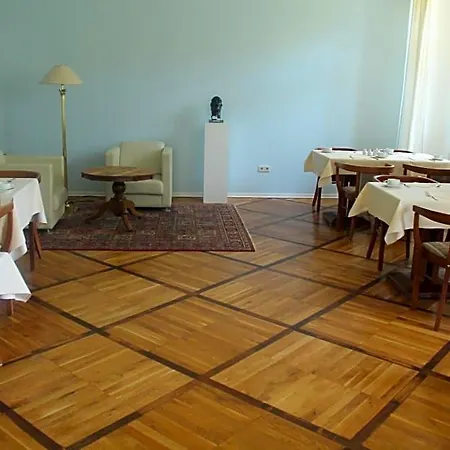Schloss Spyker Hotel 3*